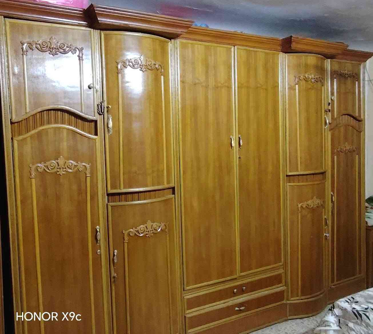 سلام عليكم غرفه نوم للبيع استعمال سنه واحده مستعجلين عليهه سعرهه 850 وبيهه مجال الاتصال ع الرقم ***********
