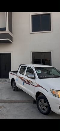 هايلوكس ٢٠١٢ • بدون صبغ • سنويه جديده