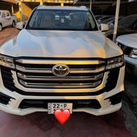 لاندكروز 2025 GXR LIMITED  السيارة كفاله عامة  ماشية 26 الف على وضع ال...