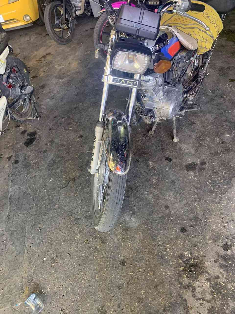 سلام عليكم دراجه 4كير متياز كلك كلك دراجه ومجفته مديل 24 تجفيت حله المكينه خرسه تجي تفحص وتروح البيع سعر 390 وبيه مجال الشراي بس رقمي ***********
