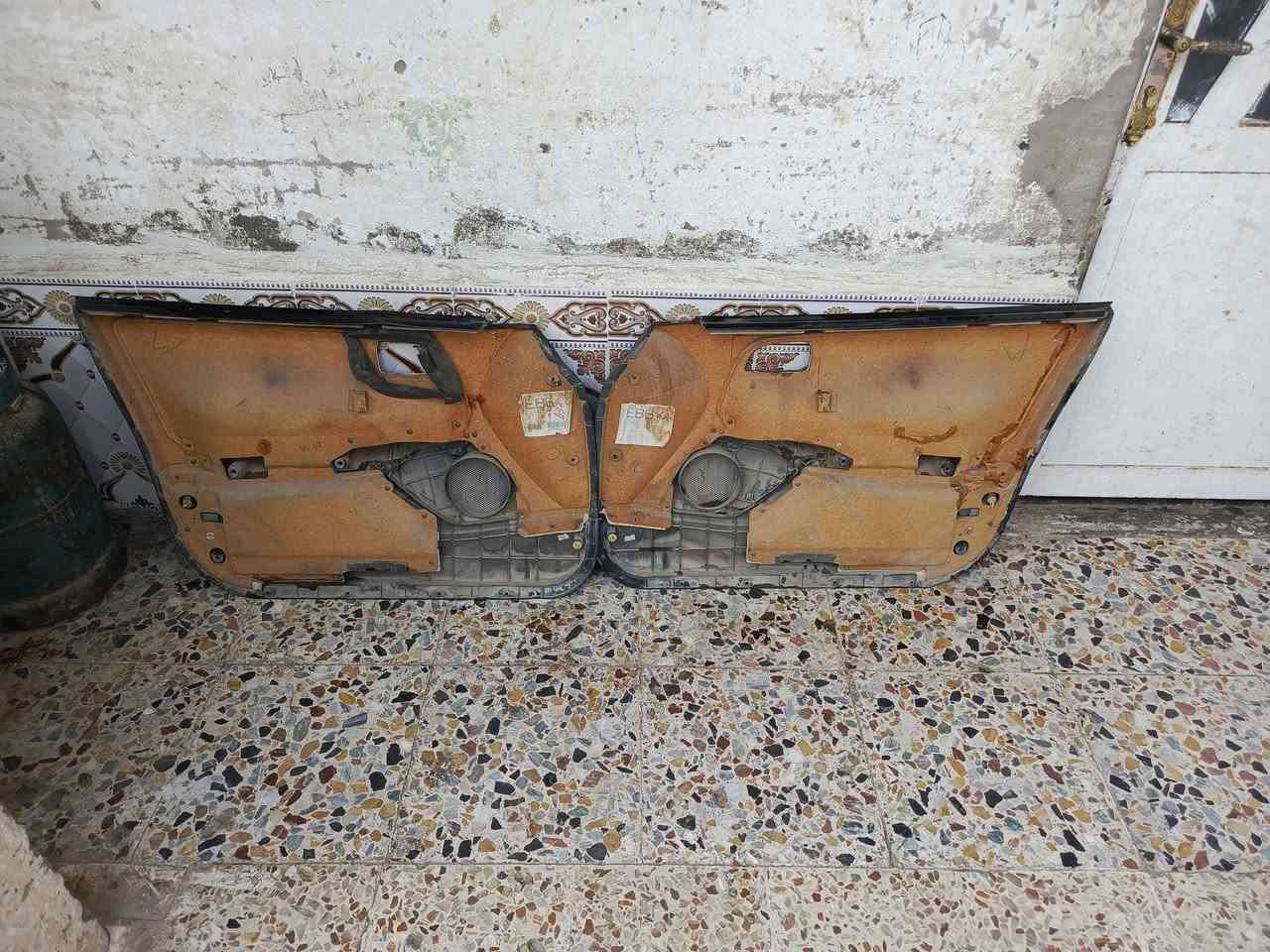 بطاين • نفخ • زيتوني