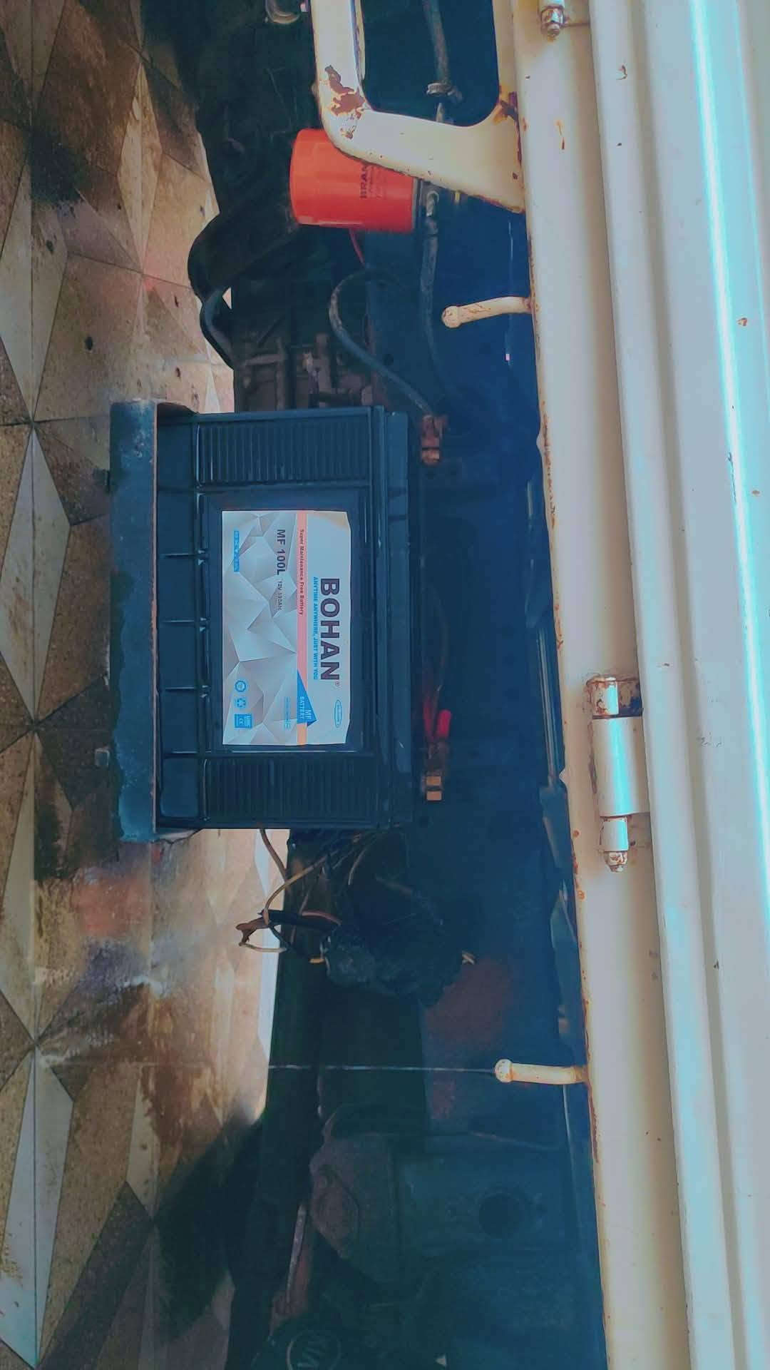 كيا فونتيرا حمل بسمي 2002جديده قماره وبدي مغلف البدي مكينه 3000 جديده لاتبخير ولا صوت شرط شاصي مكفول ارقام انكليزي هزه جديده رقم بابل بسمي مكاني ديوانيه السعر 65 وبيها مجال للاستفسار ***********
