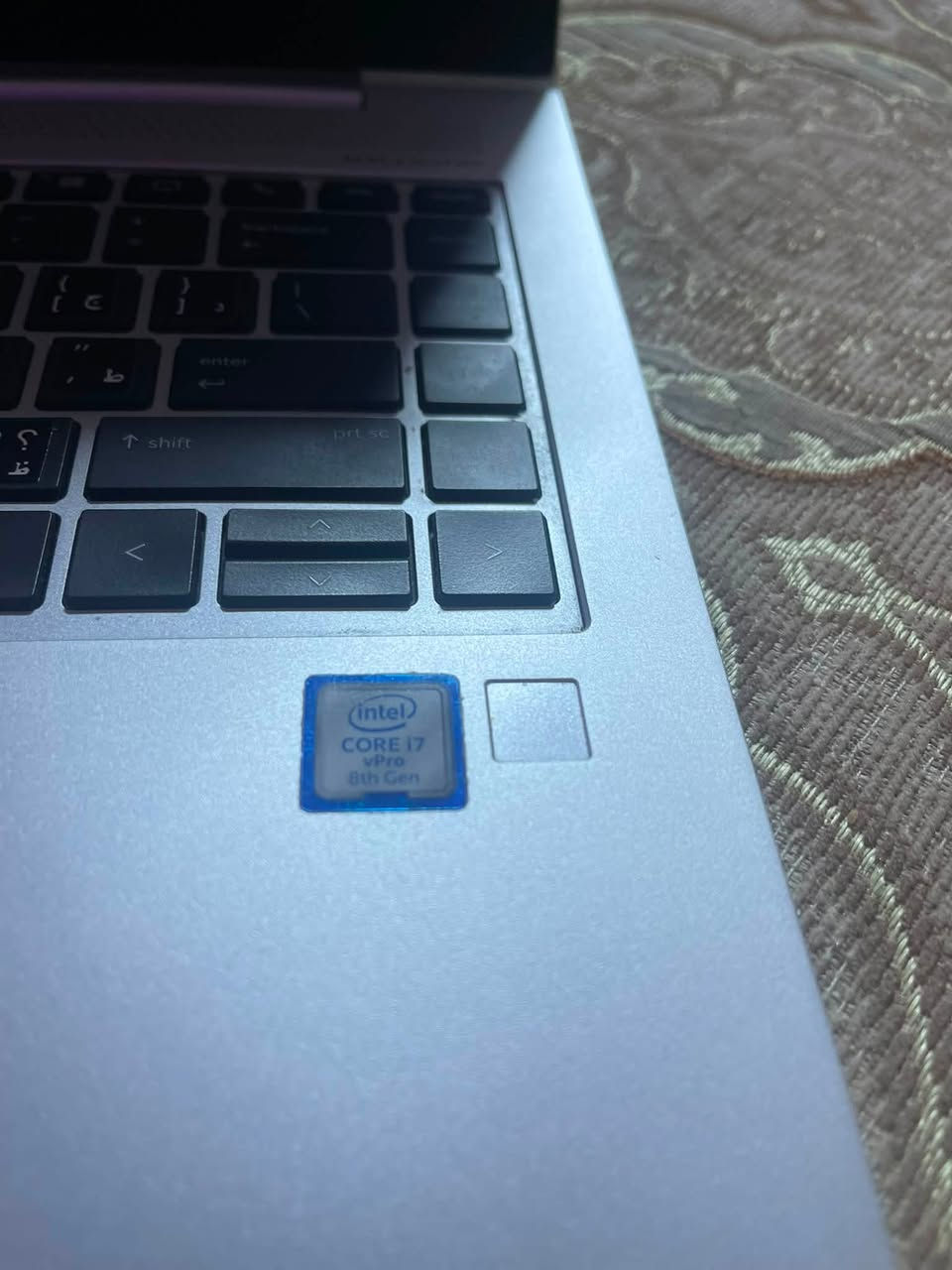 لابتوب  مستعمل للبيع Hp Elitebook 840 g6 مساحته   238Gb والرام 8GB والمعالج Intel core i7 وبطاريه سريعه الشحن 

مناسب للاستخدام المكتبي و الدراسي ايضا

سعر اللابتوب/ ٣٢٠.٠٠٠ دينار 

وهاذه رقمي للتواصل و الشراء/***********
