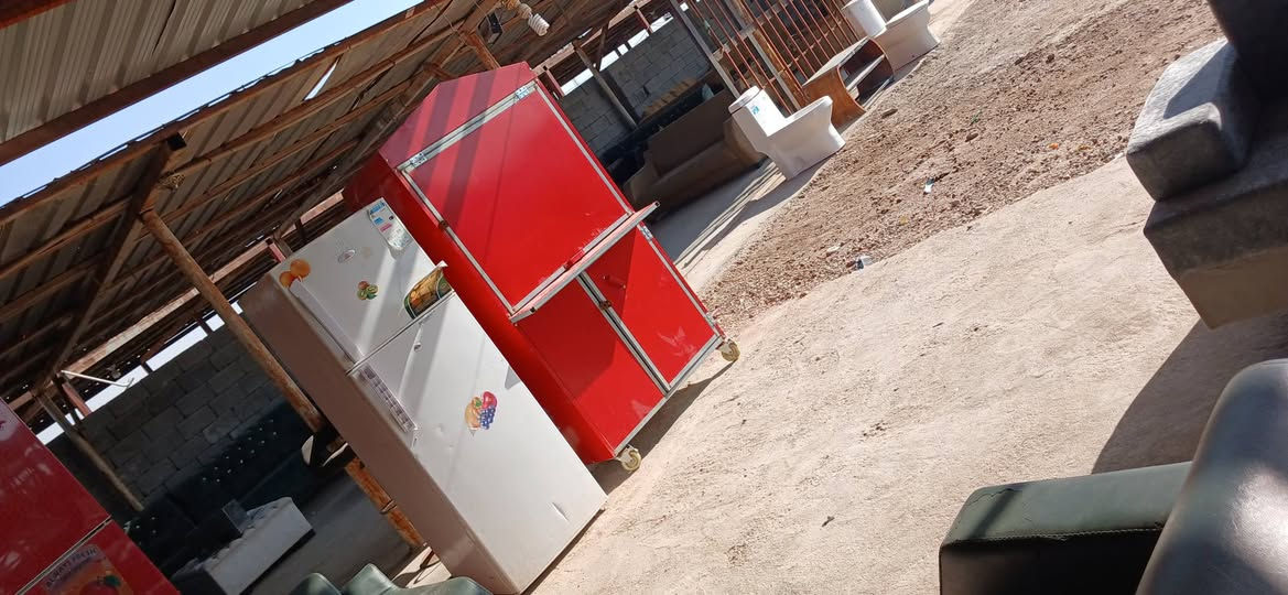 اارفاعي شارع العام معارض سيارات النصار ***********
