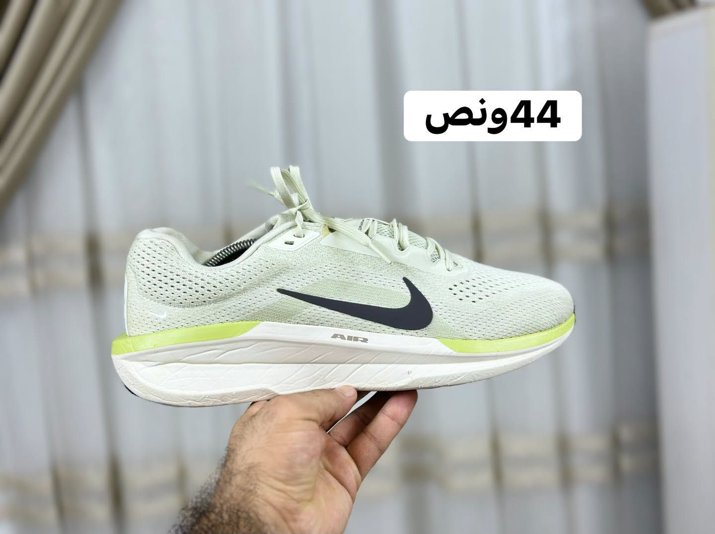 كسر بالة جديد وحديث 💣
القياس داخل كل صوره الاسعار مختلفه 
يوجد توصيل بغداد والمحافظات 🚚***********

نص مكتوب في الصور:
- 38 ونص يلبس 39 حديث
- 41 حديث
- 40 موديل 25
- 43 حديث
- 43
- حديث 41
- 44 ونص
- 42 حديث كربون
- 42 حديث