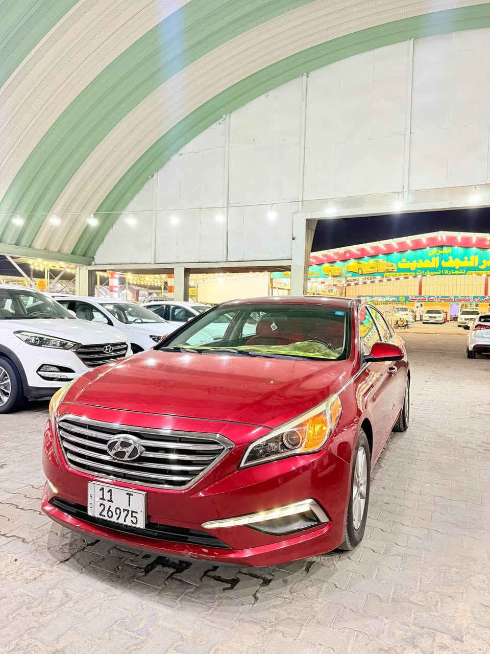 سوناتا موديل ١٦ ضربتها فقط بنيد سياره مكفولة من مكينه وكير وحدادية ماشيه ١٠٠الف شراي تعال شوف وتدلل واايد أبيعها مستعجل ***********سعر ١٠٧وبيها مجال حك جية

