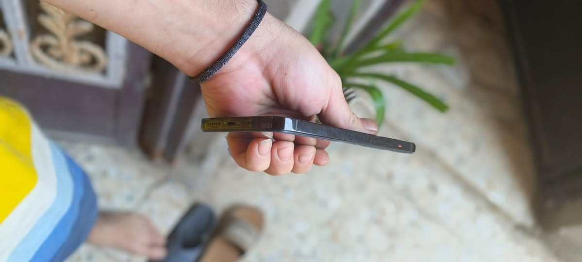 السلام عليكم متاح
ايفو14برو ماكس بطاريه 84ًشحنه جداً حلو 
شرق اوسط ثلاثAAA
مستبدل شاشه اصليه 

مكان ديوانيه سعر600
***********
