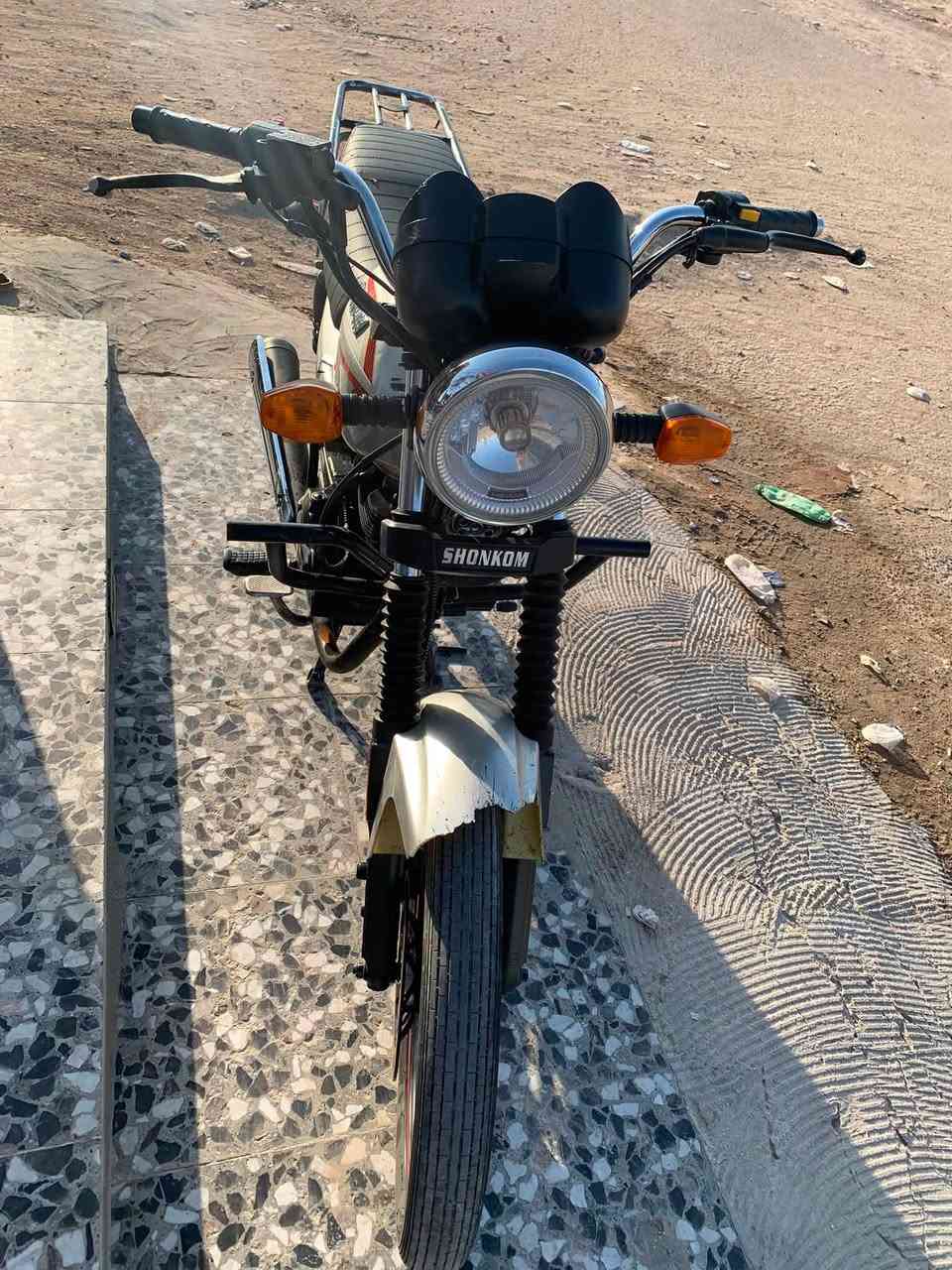 سلام عليكم دراجه شاينك مديل٢٦وراق سكنر دراجه فول ونضيفه سعر٨٥٠وبيه مجال مكان طوريج ***********
