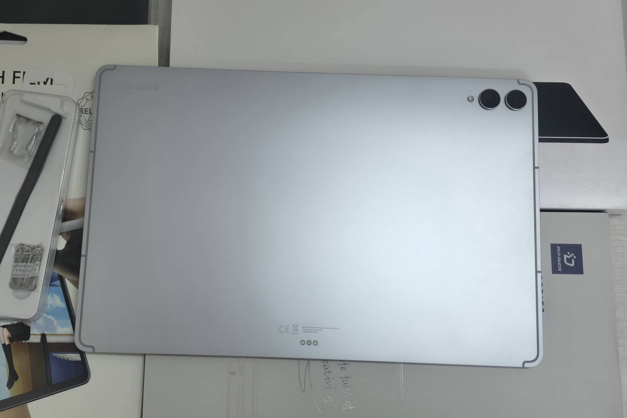 سامسونج تاب S11 Ultra • ٥١٢ • شاشة ١٤٫٦ AMOLED