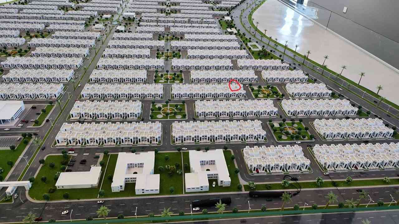 بيت للبيع في ارقى المجمعات في كركوك والبيت في حالة بناء وفق مواصفات عالية جدا
🌿مساحة البيت 200 متر واجهة 10 على شارع 15 متر🌿
بناء طابوق احمر - نظام دنك - نظام دكتات - الكهربائيات بواري
نظام غاز مركزي - نظام تسخين ماء غازي مباشر - انظمة ستلايت وانترنت - شبابيك المنيوم دبل جام - دخول ذكي ـ ٧ سبالت هدية
دولاب في الدخول هدية - كاونتر مطبخ بارد هدية - كاونتر مطبخ حار بدون ادوات هدية - ٤ صحيات مع الاكسسوارات هدية - دريسنك روم في الطابق الارضي هدية 
🔥البيت فئة 4 غرف 🔥 طرف يسار 🔥 باقي اشهر قليلة جدا على الاستلام 🔥سبب البيع ظرف طارئ 
السعر 85 مليون فقط والباقي حسب نظام الدفع للشركة والاقصاد
مثل ما موضح بالصور 
للمعلومات اكثر اتصال على صاحب الدار ***********
