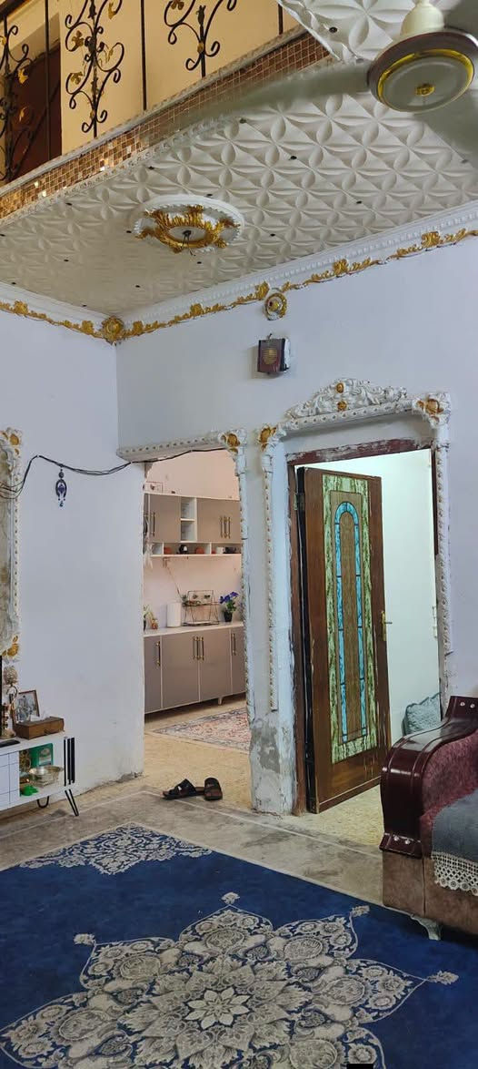 السلام عليكم بيت للبيع المساحه 125متر طابو صرف متوفره كافة الخدمات العنوان كربلاء طويريج حي الزهراء قرب مدرسة رمضان الخير السعر اتصال 
***********
***********
او مراجعة مكتب درة طويريج للعقارات قرب الكفيل
 #اشاره

