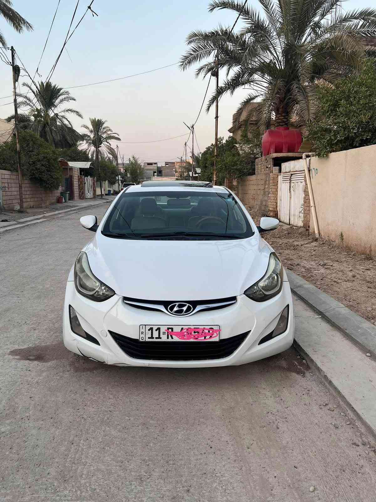 للبيع او للمراوس هيونداي النترا موديل 2014 خليجي محرك 2000 دوش فول مواصفات عده البصمه رقم بغداد الدولي الجديد بسمي كير محرك صدر تبريد كله مكفول بيهه ٤ قطع صبغ اثر شخوط بدون دواخل السونار مرفق بالمنشور لتكلي شبيه شوفه وتأكد السعر (90)$ وبيهه مجال بسيط للاتصال ***********
