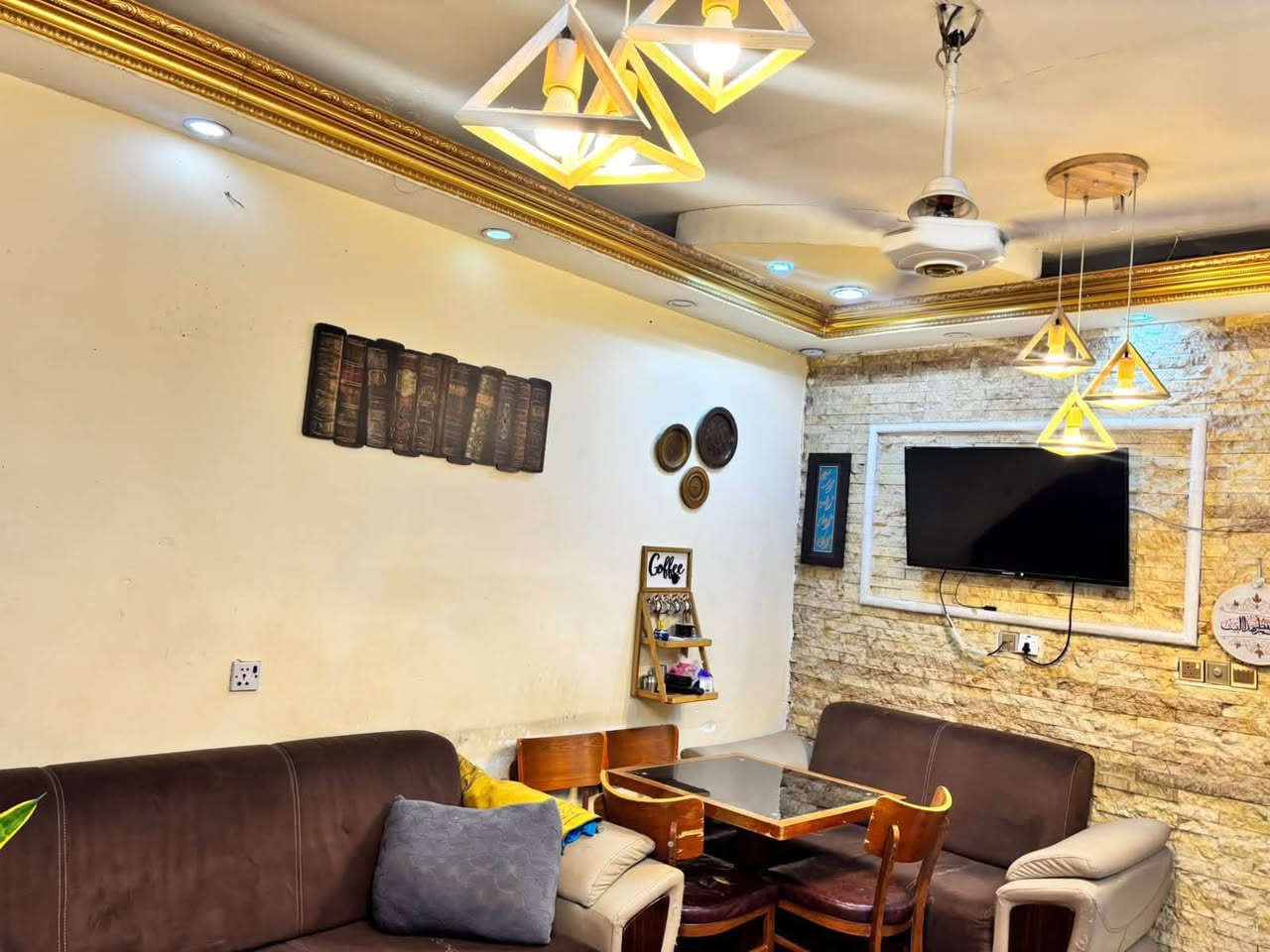 الوشاش الجديدة • طابق ونص • ٦٨م