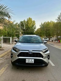 راف فور XLE بريميوم • هايبرد • رقم اربيل