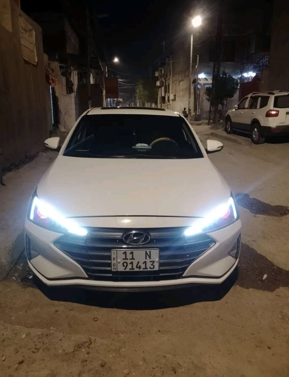 انتره خليجي 2020 حره سنويه جديده لون ابيض محرك 2000 دوش فول مواصفات مزوعه كامره اماميه وخلفيه بصمه وفتحه داخل صاج فقط بارد جوه القبق بانزين وبارد جاملغ الامامي جه السايق الخشم عله اربعه اصابع حداديه جديده وبيه منضومه كامله مال زنون وعين شيطان ونص تقريبا 170  ويل كب كروم5 ماشيه 200000الاتصال *********** مكان بصره حيانيه شارع المستطيل البصرة, العراق
