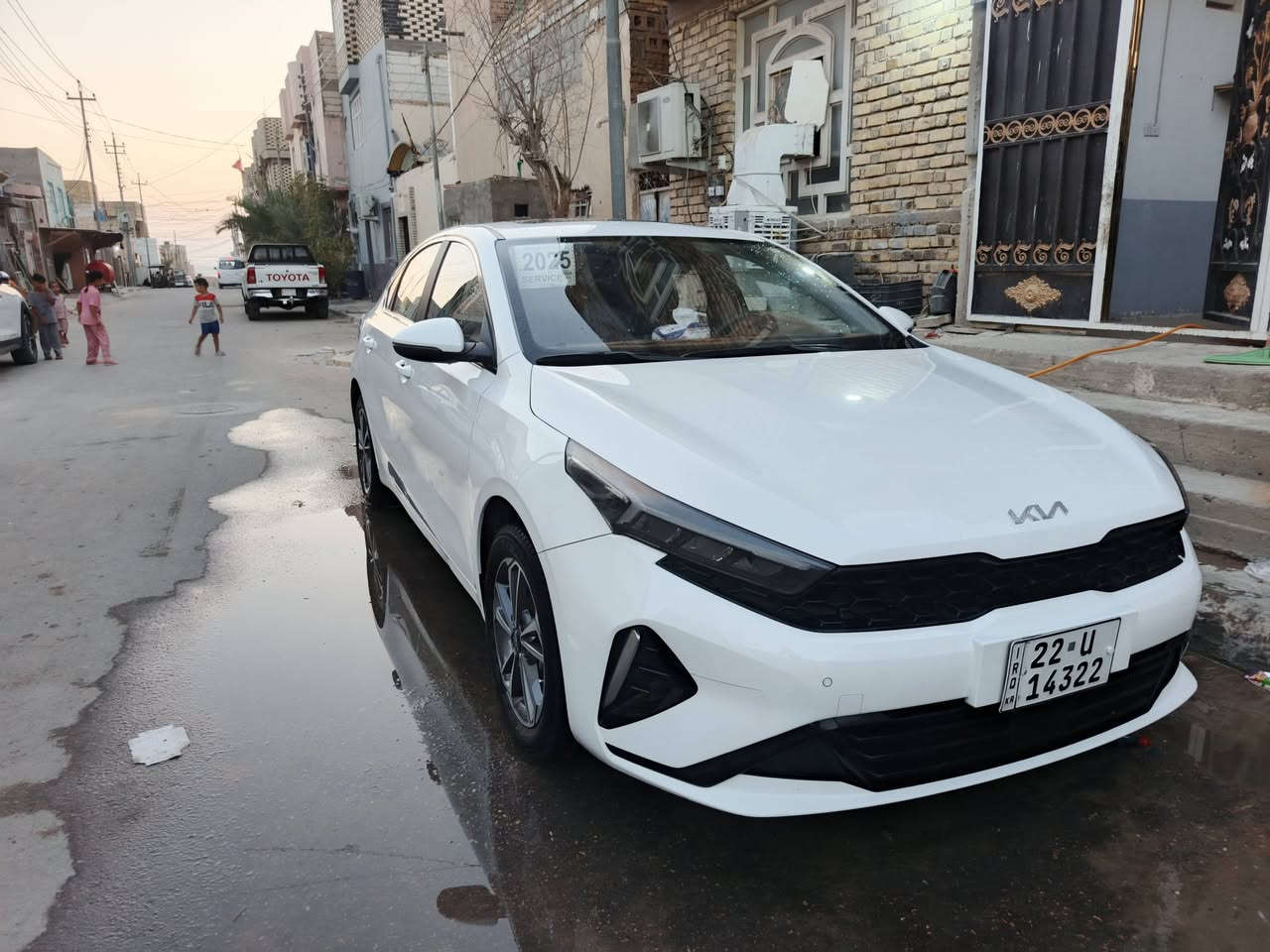 السلام عليكم.
كيا كي ثري K3 موديل 2025
تجميع الصين
فول مواصفات
محرك 1500 دبل نوزل 
رقم اربيل 
ماشية “ ٣٦" الف 
🔴المواصفات 
✅️فتحة
✅️شاشه كامرة 
✅️تحكم ستيرن جهتين 
✅️بصمه ابوباب
✅️شاحن تايب سي شحن سريع 
✅️كير طياره 
✅️شاشه بالكير
✅️لايت لد زينون 3 عدسات متحركة + الخلفي هم لد متصل 
✅المري الجانبية بيها ️اشاير 
✅️سايد بريك بصمة
✅️أوتو هولد (auto hold)
✅️درايف مود 4 وضعيات
✅️(sport+eco+smart+comfort)
 بيه بابين صبغ لي صوب سايق اثر دحجه مابيه دواخل دواخل كفاله  سونار موجود داخل المنشور  رقم اربيل وكاله بسمي سعر ١٢٦ وبيه مجال مكان النجف ***********
