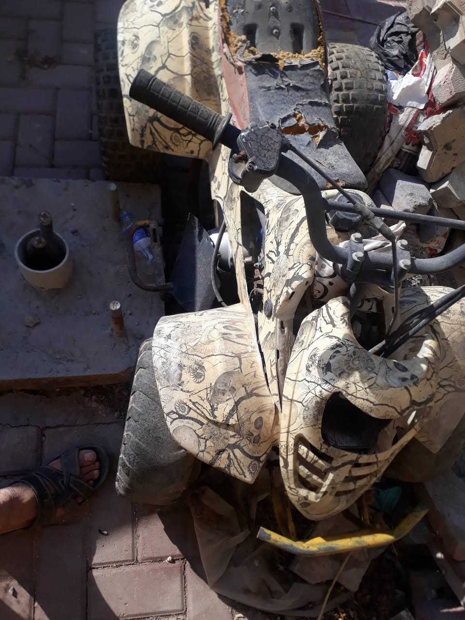 دراجة رباعية للبيع بسعر ١٢٥ الف عوزها رنكات وبطارية للأتصال ***********
