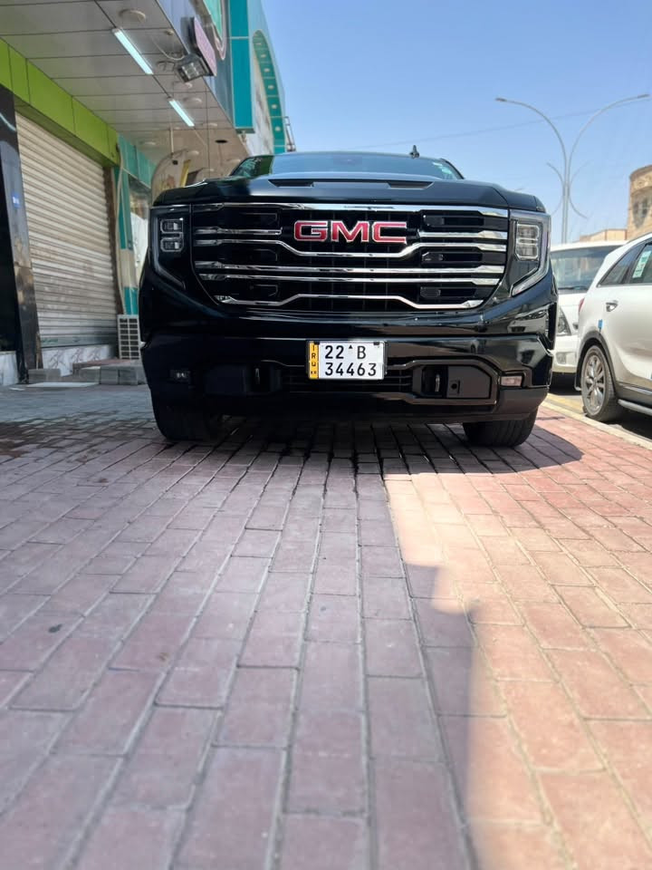 للبيع: جي إم سي سييرا SLT
موديل 2025

الموديل: 2025

الفئة: SLT (فل مواصفات عدا الفتحة)

المحرك: 5.3 لتر V8

كير تعليك 

رقم: أربيل

كتاب تضليل موجود

المواصفات:

باب طويل، بدي قصير

رنكات سوداء قياس 20 إنج

نظام النقطة العمياء

رادار أمامي مع مانع تصادم

مصابيح أمامية زينون مع LED

كشافات ضباب زينون

حساسات خلفية

شاشة كبيرة مع ديكور داخلي مطعم بالصاج

نظام صوت Bose

مقاعد جلد

مقاعد أمامية كهربائية

مقاعد أمامية تبريد وتدفئة

مقاعد خلفية تدفئة

تشغيل عن بعد

صندوق خلفي MultiPro بثلاث وضعيات فتح مع فتح عن بعد

مقود كهربائي

تدفئة المقود

محدد سرعة

بلوتوث

كاميرا خلفية

مرايا أوتوماتيكية متحسسة للإضاءة العالية

ناقل حركة إلكتروني (تعليق)

دخول وتشغيل ذكي (بصمة)

الملاحظات:

السيارة بيها BDR صغير جدا  أثر تفريغ الحاوية.

رقم صاحب سيارة ***********
