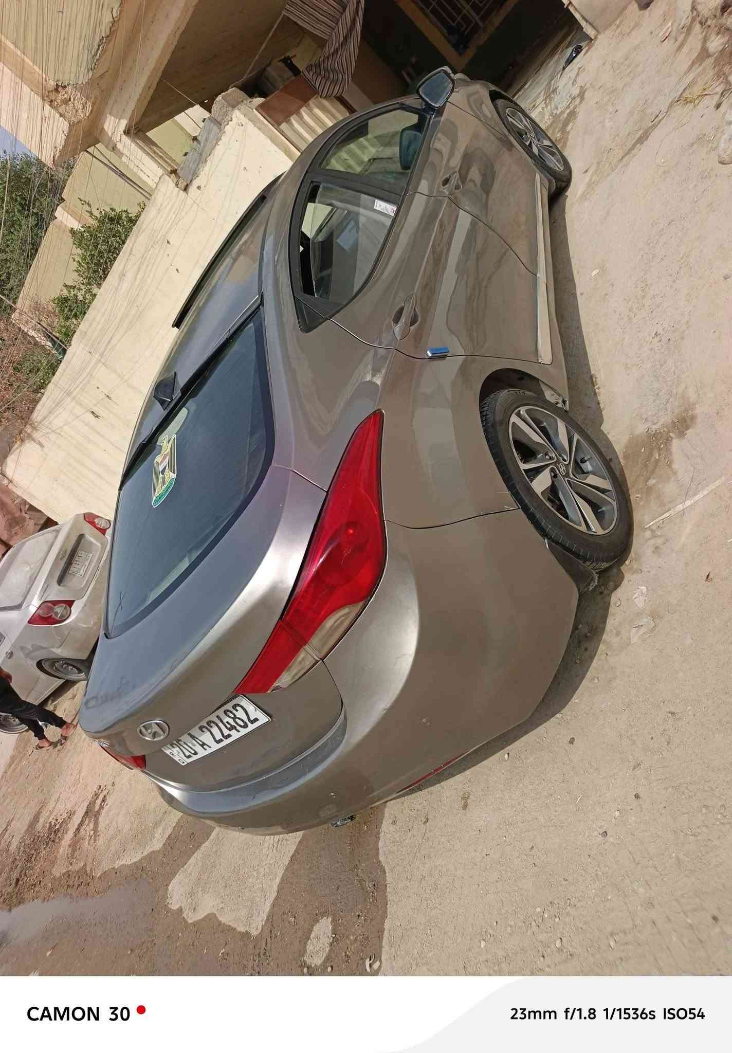 الانترا • ١٨٠٠ • فول مواصفات