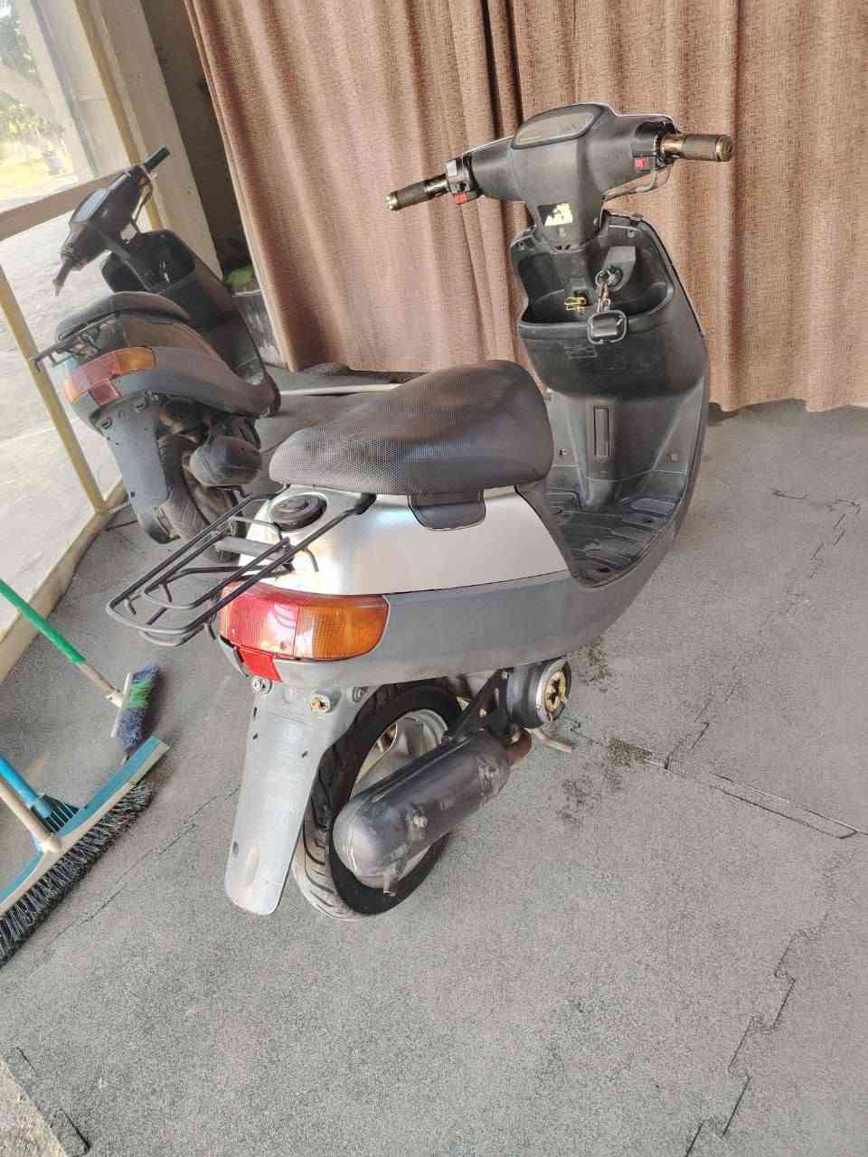 من رخصت الأدمن بطه للبيع موديل 2000 الدراجه مفتوحه مره وحده تجفيت جديد اي نقص مابيه كله شغال لايت عالي ناصي اشاير هورن السعر 350 وبيه مجال متواجد خاص وتصال العنوان كربلاء طويريج ***********
