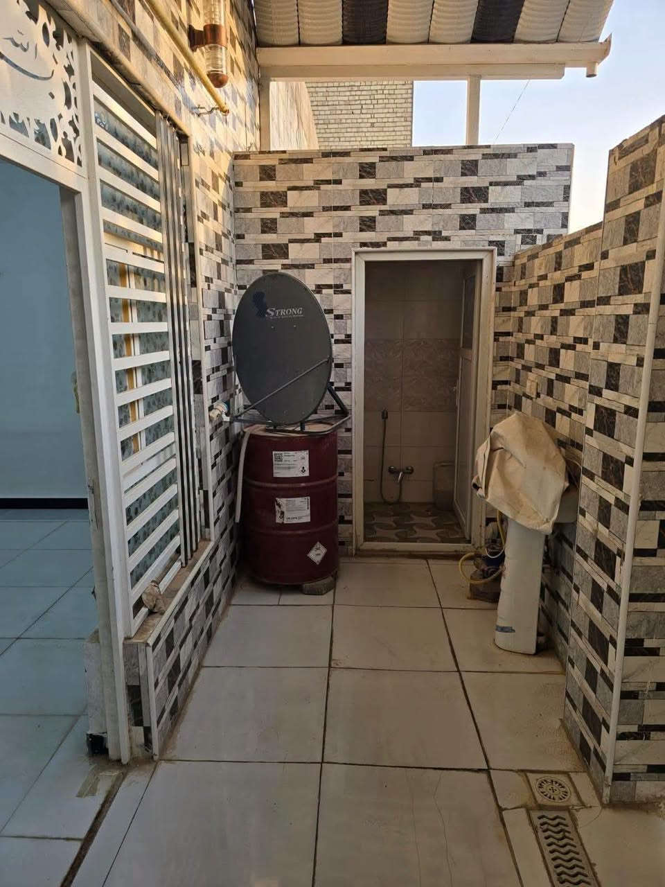 دارللبيع طابق واحد مربع م،120متر دور الهندية غرف نوم 2 مطبخ صحيات عدد 2 استقبال السعر بيع 130بي مجال العنوان الوفاء للاستفسار مكتب عقارات المصطفى***********
