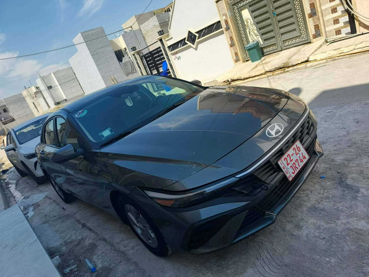 السلام عليكم النترا موديل ٢٥ ماشيه ٢٠شبر بارد فقط بدون قطره صبغ وضع شركه سياره برغي ما مفتوح بيها كاتي ستفسار واتساب ***********مكان سياره موصل
