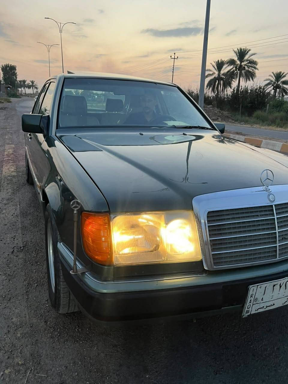 مرسيدس دب للبيع ...
موديل 91 
رقم ديالى مشروع وطني  وشرط التحويل
صدر خلفي جديد
صدر امامي جديد 
كير ومحرك مكفول 
تبريد ثلج
مصبوغه عام للجماليه 
بيه بارد شي كلش بسيط 
السعر 68 وبيهه مجال بسيط
 
ورجاءً  الموشراي ليكسر بحلال العالم 
***********
