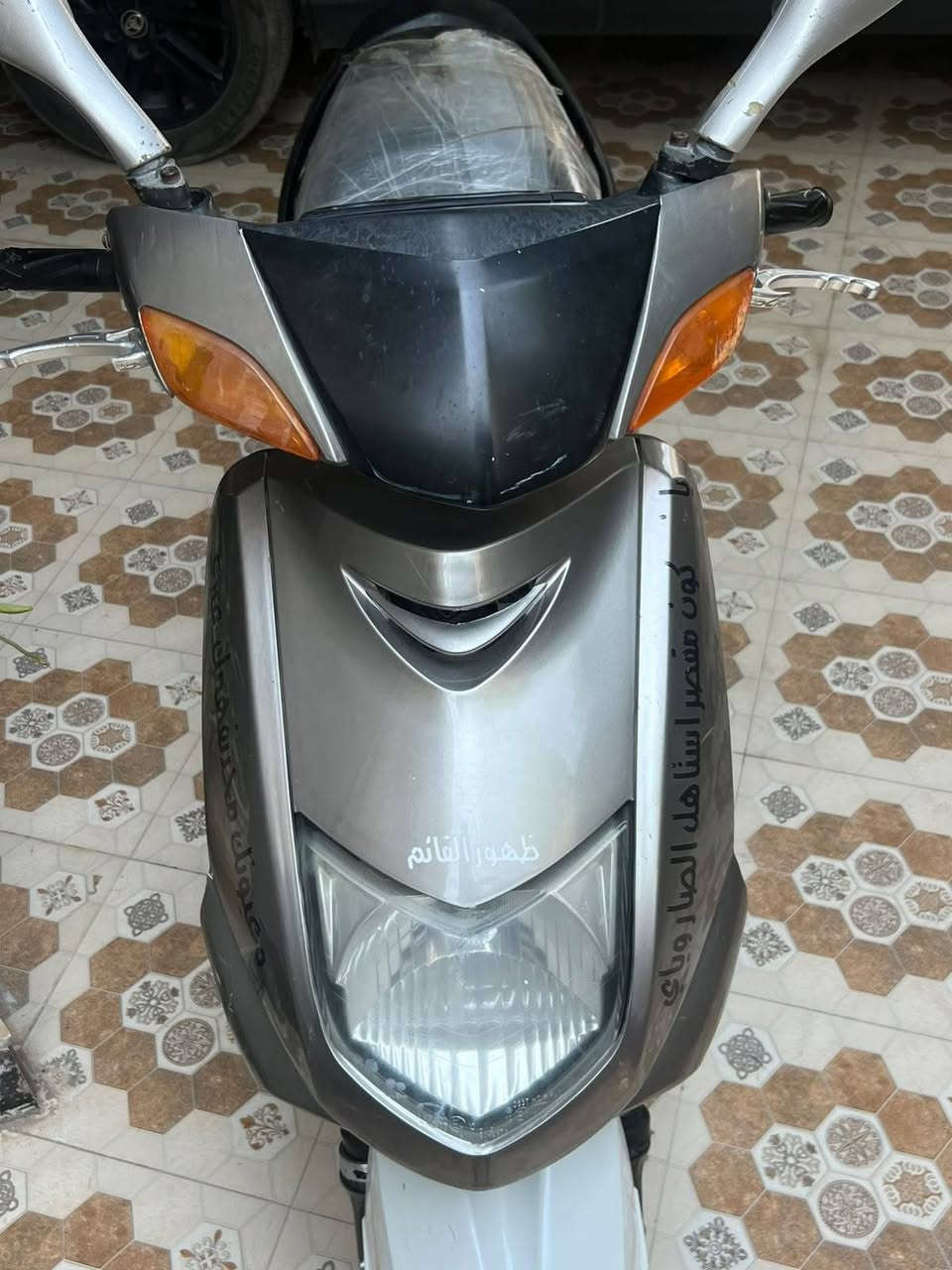 سلام عليكم دراجه سكنس نثيه 140
موديل 2004 سلف هندر  كهربائيات كلها شغاله السعر 500وبيها مجال للشراي العنوان تقاطع القدس للاستفسار ***********
