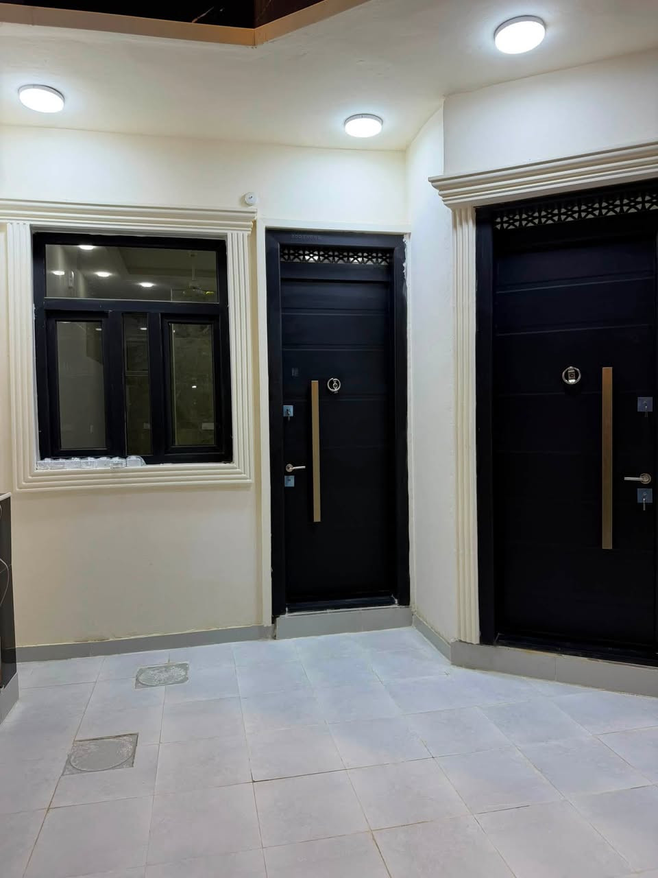 السلام عليكم ورحمه الله ☎️
🔴متاح بيت 🏠 للبيع المساحه135  طابقين ⚫️

بناء حديث شغل درجه اولى 

نضام سبالت أبواب قاصه 

المطبخ والحمامات لوح بورسلين 

الطابقين بروفايل وجبس بورك 

محتويات البيت

🟡الطابق الأول استقبال مطبخ صاله  غرفه نوم صحيات منور2 ⚪️

🔵الطابق الثاني غرفتين نوم صاله صحيات  سطح اول 

سطح المطبخ ثاني 

        

🟤

🌘📞***********📞

          🟥➰موقع دور الزراعة الثالثه  يبعد عن المدخل ١٠٠ ➿🟥

    السعر ١٢٠ مليون قابل للتفاوض 

🔺لاستفسار *********** واتساب فقط 📞

مكتب الجبل والاصدقاء بإدارة حسين العزي
