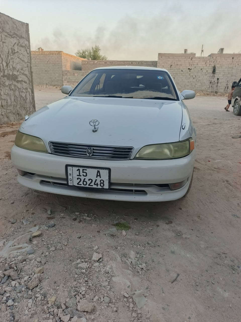 السلام عليكم 
مارك موديل 95
رقم نكليزي مصفره 
كرهبات شغاله كله
محرك كير خير من الله 
سياره بيه كصه 
السعر 50 وشراي اله حكه
مكان النجف كوفه 
(***********)
