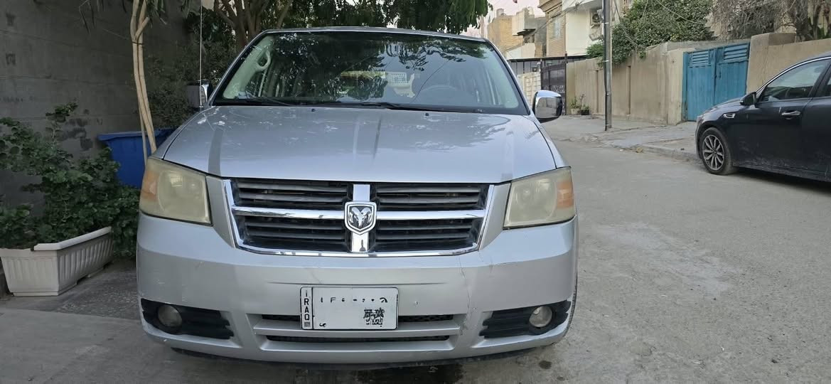 للبيع سياره دوج كرفان ٧ راكب ٣ قطع تبريد سياره كلين وعل سونار هاتف ***********
