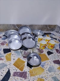 للبيع • اغراض • ١٠ قطع