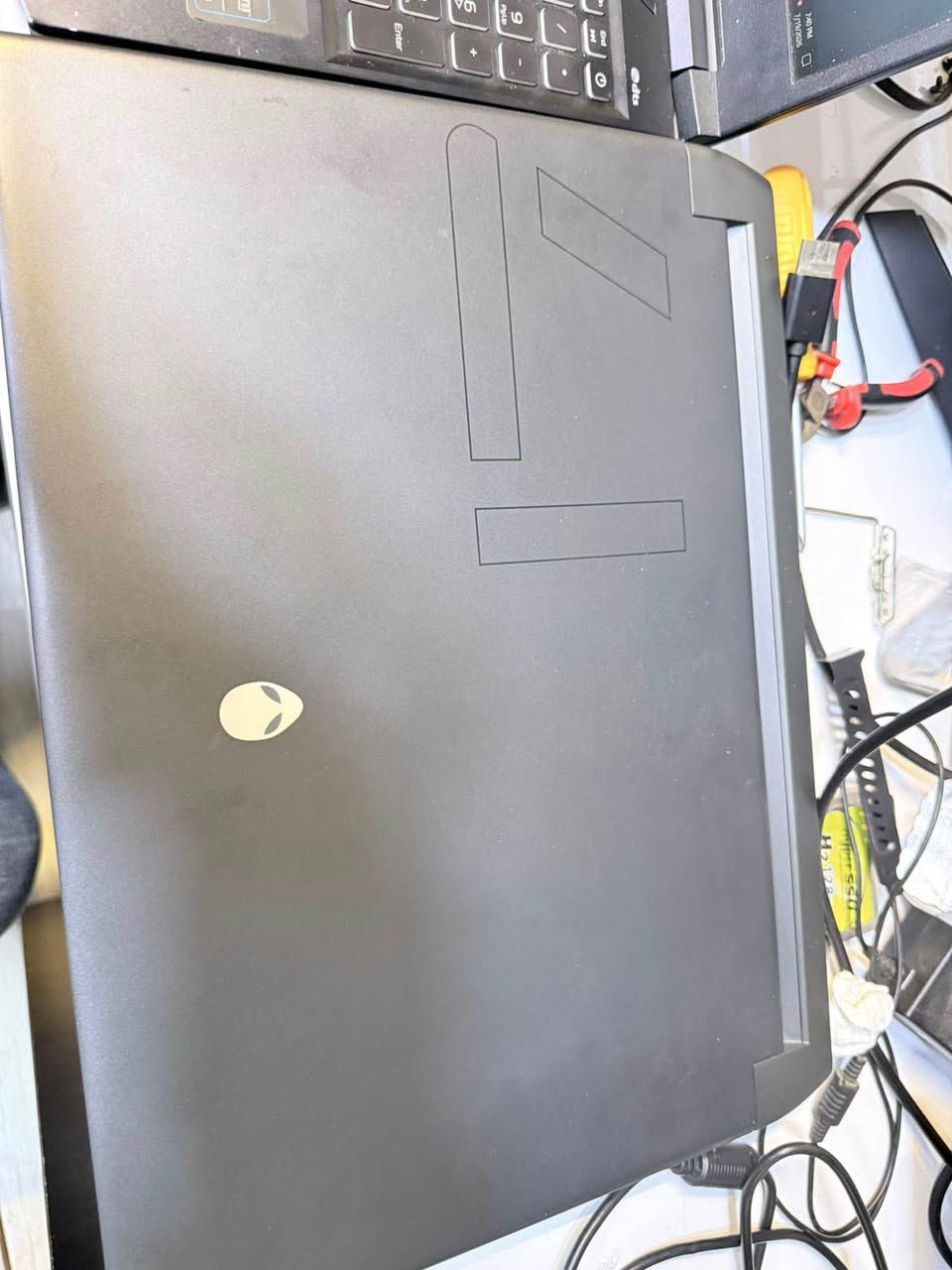laptop alienware   1 1500 000
R7 6800h
Ram16 ddr5
512ssd 
Rx6700m 10 G
2k 165hz. *********** أربيل, العراق
