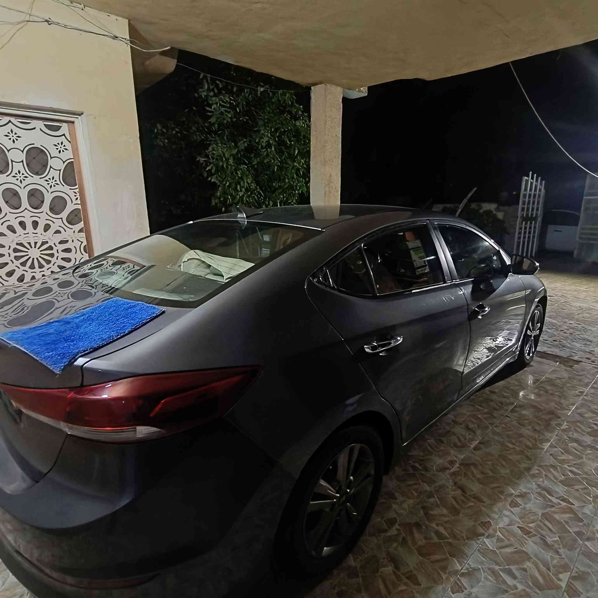 سلام عليكم النترا للبيع موديل 2018 وارد امريكي رقم بابل دولي ماشيه 110حادث السياره بنيد وبل العراق انشخطت الباب الي ورا الصدر وصبغ بل خاملغ خلفي وصور الحادث بل منشور مكانه السياره بابل الاتصال ترهم مراوس ***********

نص مكتوب في الصور:
- BidFax.info