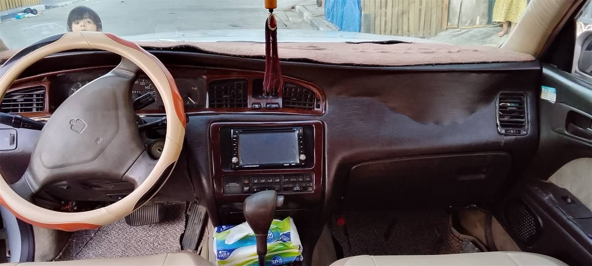 سلام عليكم هاي السياره جازه مجهزه للبيع كفاله عامه العنوان بصره شقق الميزه مقابل شارع الميثاق السعر 65$   ***********2
