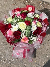 انتي. جميله كباقه. ورد حظيت باهتمام مفرط  شغف فلور   العنوان.  بغداد /...