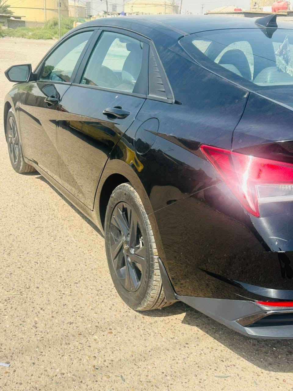 السلام عليكم  اللنتره للبيع موديل23 ماشي حقيقي 50  رقم بغداد باسمي   وارد امريكي مكفوله من التبديل كفاله عامه بخم كبس بلادي بدون صبغ فقط مكان الرقم الخلفي صبغ الباقي مكفول
 المواصفات 
رادار خلفي 
رادار جانبي
توقف ذاتي
بصمه تشغيل 
بصمه ابواب جنطه
تحديد مسار ترحيب
تحكمات  وبعد بيه مواصفات 
مكاني بغداد الزعفرانية 
***********
السعر145 وبيه مجال  للشراي
