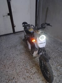 مطور شحن • ٤ سرعات • مثبت سرعة
