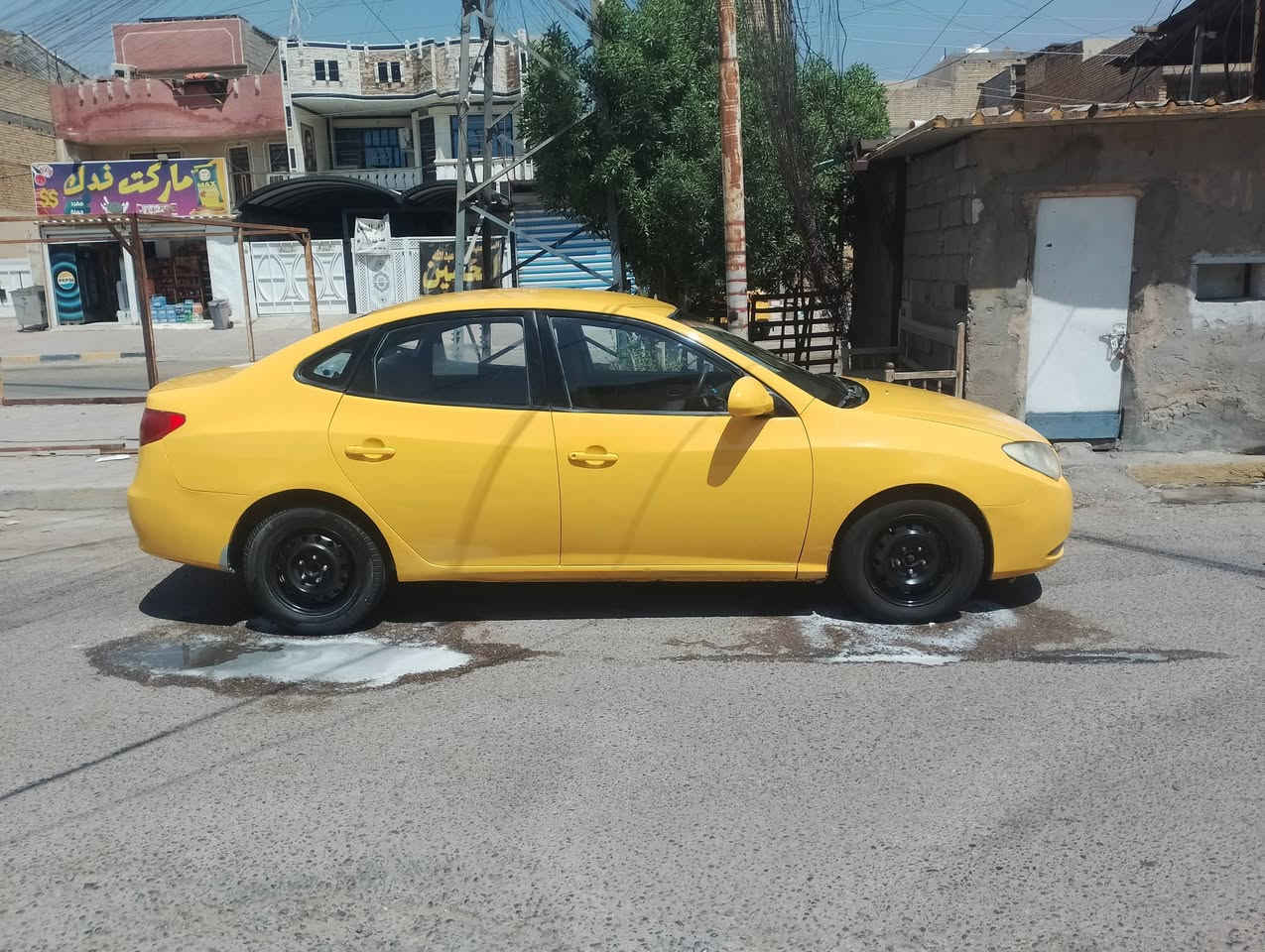 سلام عليكم النتره للبيع سياره خليجية مكفوله من ضربه وتبديل محرك الف 600 دكشن عالي سيارة خير من الله موديل 2008 سنويه مجدده لتلاثين سياره غرفتها جديدة سياره مصفره هيئه وغرامات وبسمي السنويه 

رقم الهاتف ***********. سعر 70 وبيها مجال
