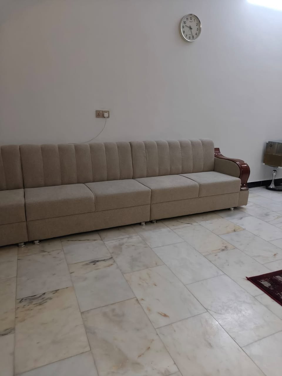 مساء الخير عليكم 

تزكام ديوان فصال تركي ان شاء الله يعجبكم 

بلوك ابيض 

سفنج مميز اول اضافه ولستر طبي 

قماش كتان تركي 

الديوانيه الفرات السياحي قرب صيدلية الرامي 

***********حسين البياتي
