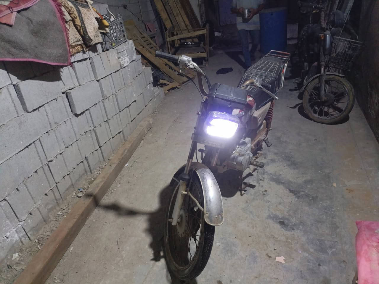 دراجه إيران نوع انيرجا ادوات بدون ارقام السعر 350
وبيها مجال العنوان ابي الخصيب البهادريه قرب محطه الغاز للاتصال
*********** بيه وتساب
