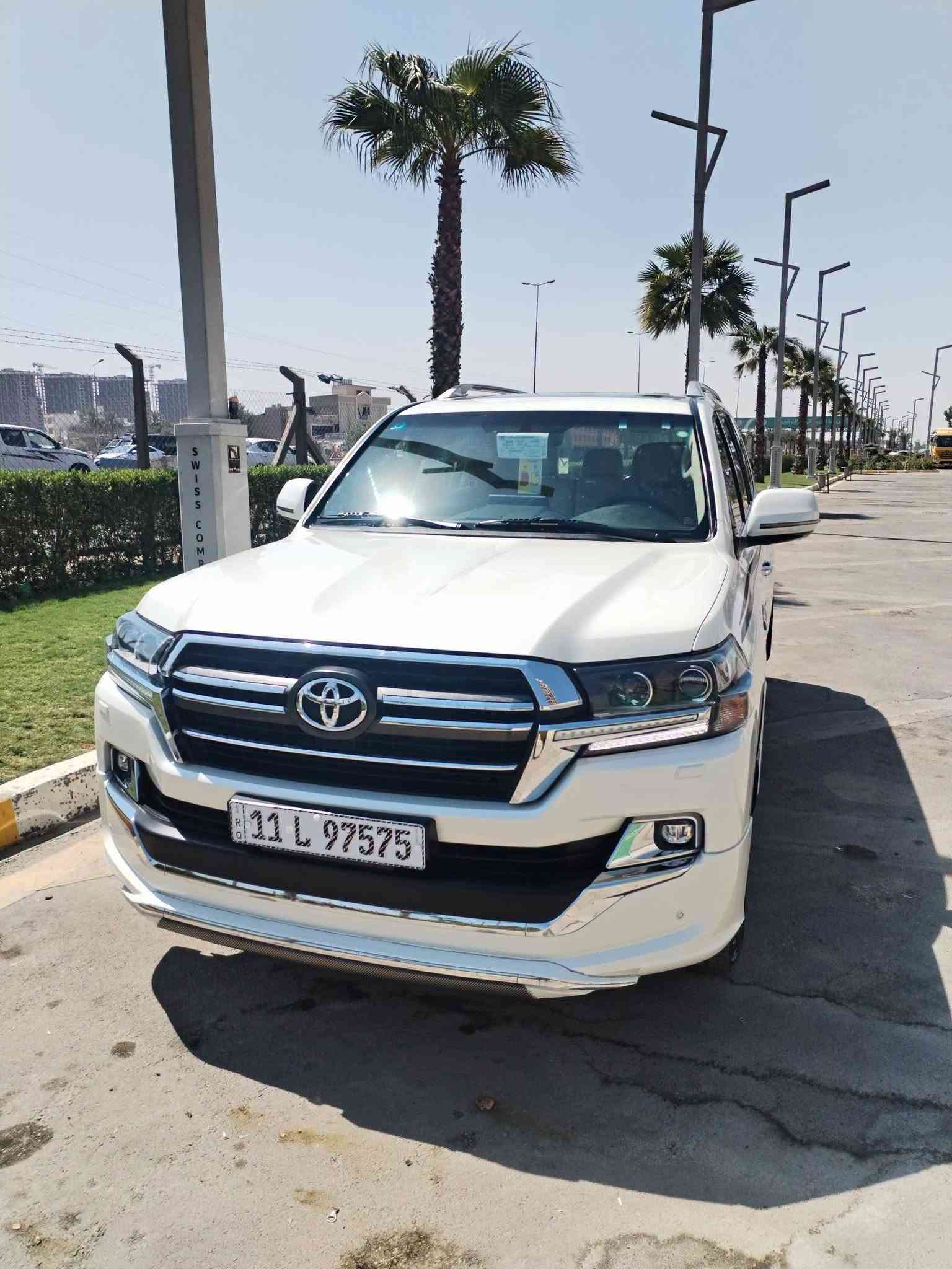 تحيه طيبه

لاندگروز 2020.    ساز اصل GXR

السيارح احله من الصور بالحقيقة جديده 
فول مواصفات 1/1

1-فتحه سقف

 2-بصمه تشغيل🫆 

3-حساس خلفي وامامي

4-ثلاجه 🌬️

5-كراسي كهرباء 2

6-تشغيل عن بعد

7-شاشات خلفية

8-   8  ايرباك

9-دفع رباعي

10-رقم بغداد بأسمي تحويل مباشر

حجم المحرك  4000  V6

ملاحظه السياره كفاله عامه من كلشي حته من الشخط جديده جدآ

مكان السياره بغداد الغزاليه

ملاحظه 🛑 اكتب تم يوصلك السعر النهائي

للاستفسار الاتصال ***********
