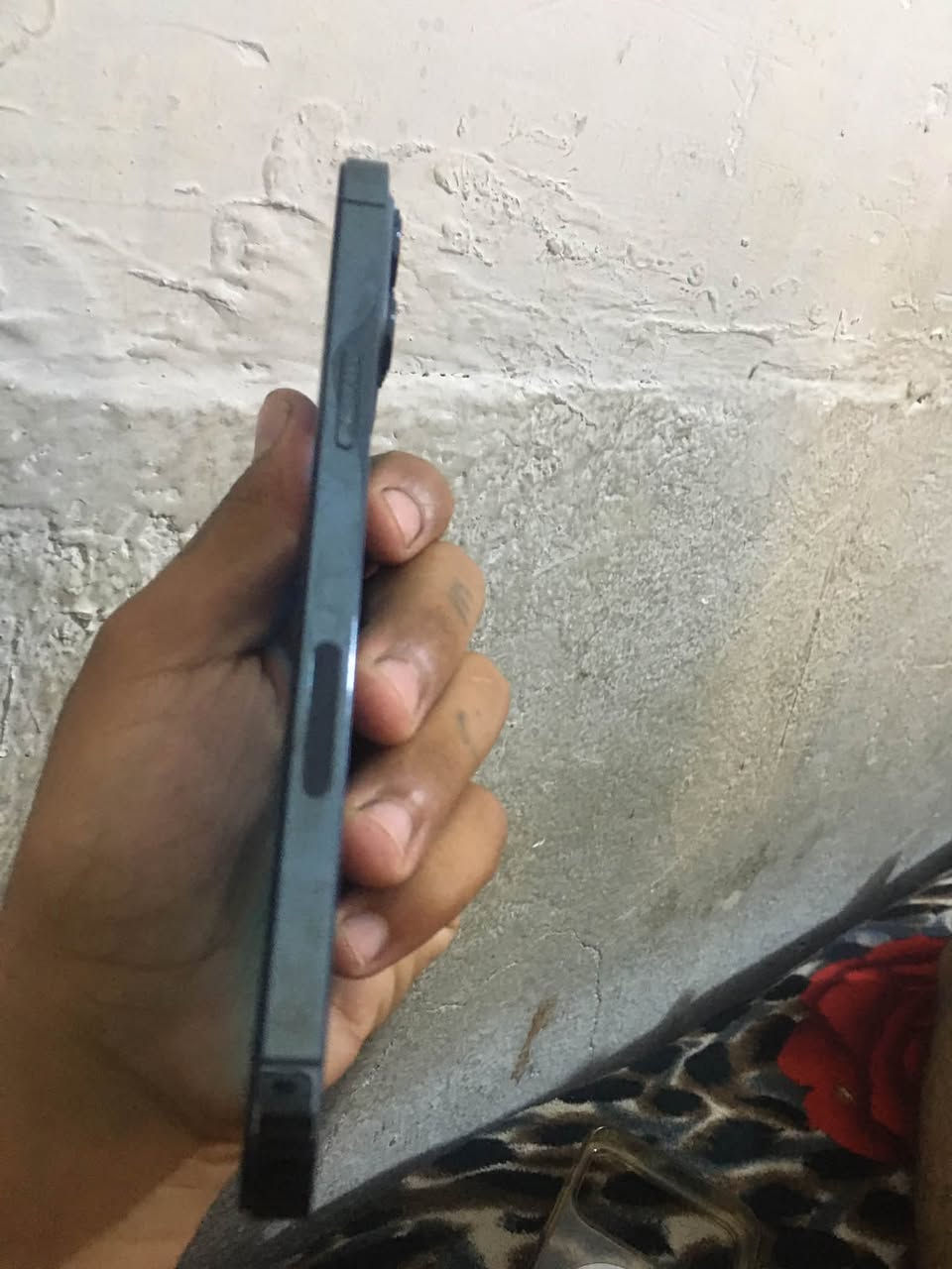السلام عليكم ايفوان 12 برو ماكس مبدل بس شاشه وفيس ايدي واكف ذاكره 128بطاريه 77اصليه سعره 300وبي مجال مكاني بل مدينه رقم ***********
