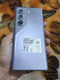 كامون 40 برو 5G • ٢٥٦ جيجا • رام ١٢+٦
