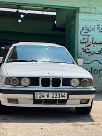 بي ام 525 • موديل ٩٣ • قير ومحرك شرط