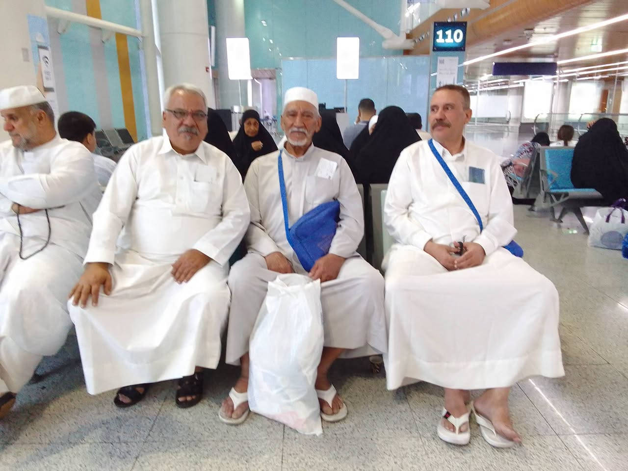 بسم الله الرحمن الرحيم 
تعلن حملة الحاج حيدر ابو مصطفى العزاوي عن رحلتنا لاداء مناسك العمرة عن طريق البر بكلفة 675 الف 
ثلاث ايام في المدينة وستة ايام في مكة 
ليلتان في المدينة وخمسة ليالي في مكة 
معى ثلاث وجبات طعام مع هدايا احرام للرجال وجادر للنساء مع جنطة كتف 
سارع بحجز مقعدك معنى خادمكم واخوكم حجي حيدر ابو مصطفى العزاوي 
***********
***********
