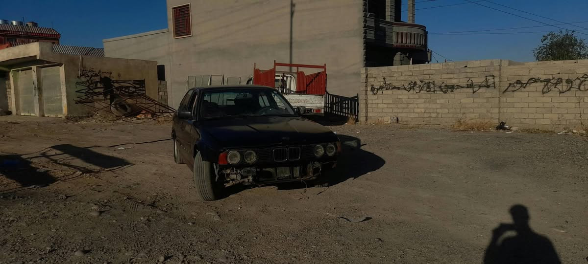 بي ام ٥٢٥ • موديل ١٩٩٤ • كيارة