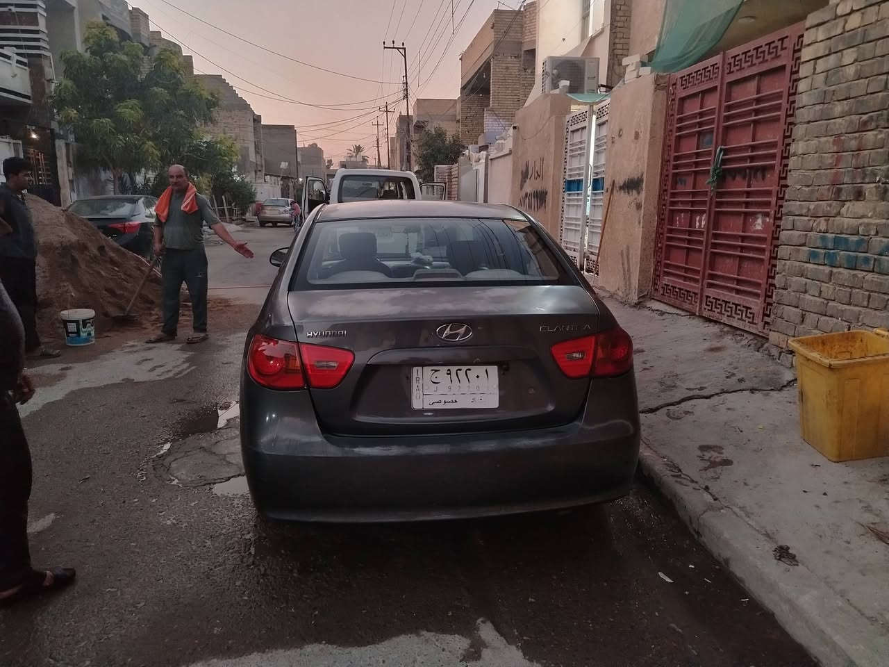السلام عليكم  النترا 2009 مقدس محرك 2000 كير ومحرك بشرط حداديه رقم بغداد باسمي مكاني الزعفرانيه 
السعر ٩٥بيه مجال بسيط رقم الهاتف. ***********
