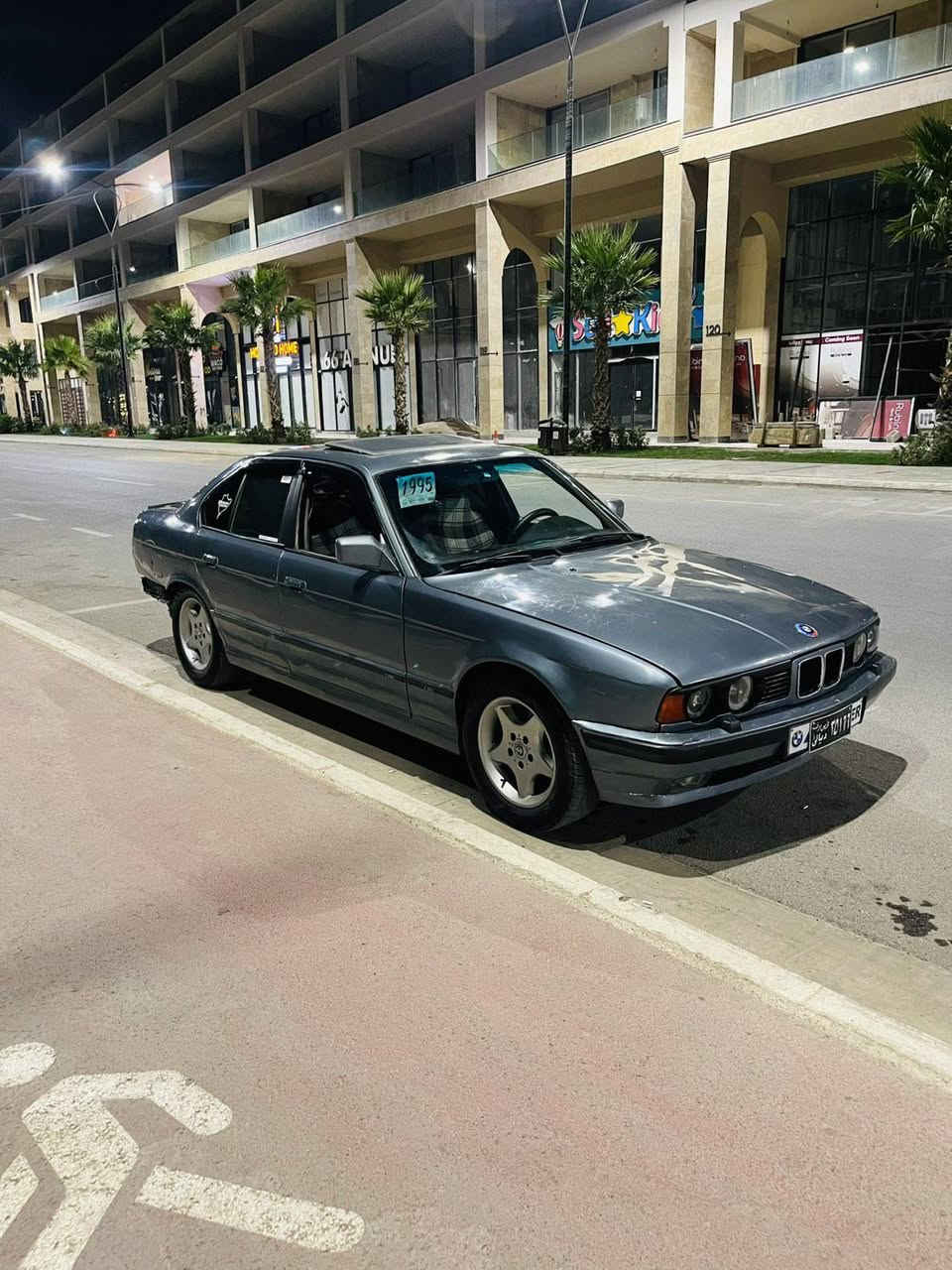 ‎سڵاوی خواتان لێبێت 
‎
‎bmw 520
‎
‎مه کینه 25
‎
‎گێر عادی 
‎
‎دوو جام کاره با 
‎
‎سڵاید 
‎
‎سلایت ئه ڵقه 
‎
‎شاشه ئایپاد 
‎
‎سه نه وی دیاله 
‎
‎سه یاره که له ڕه سمه که جوانتره 
‎
‎فرۆشتنی خێرا و مه عامه له یه کی برایانه 
‎
‎شوێن: سلێمانی 
‎
‎ڕه قه م :***********
‎***********
‎ السليمانية, العراق
