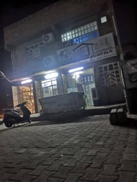 شارع تجاري • ٣ محلات • طابقين